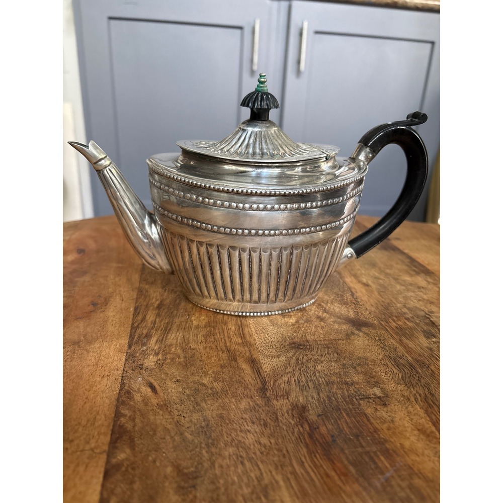 Vintage Silver Plated Teapot Beaded Gadroon Detail Black Handle Made in India
